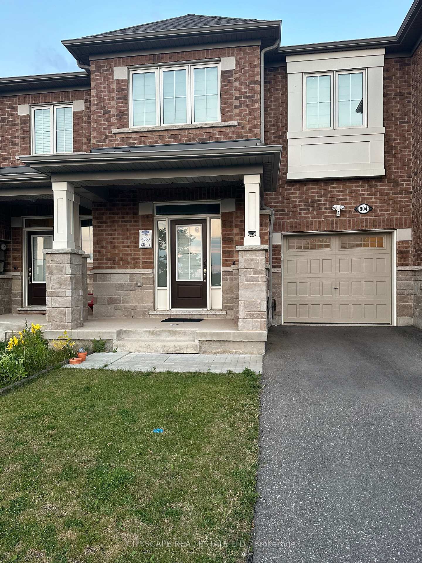 Photo 3 of 904 Cherry Court, Milton, Cobban — HOMEH
