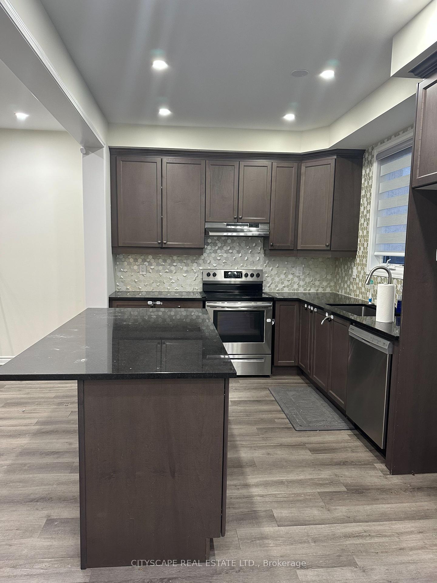 Photo 10 of 904 Cherry Court, Milton, Cobban — HOMEH