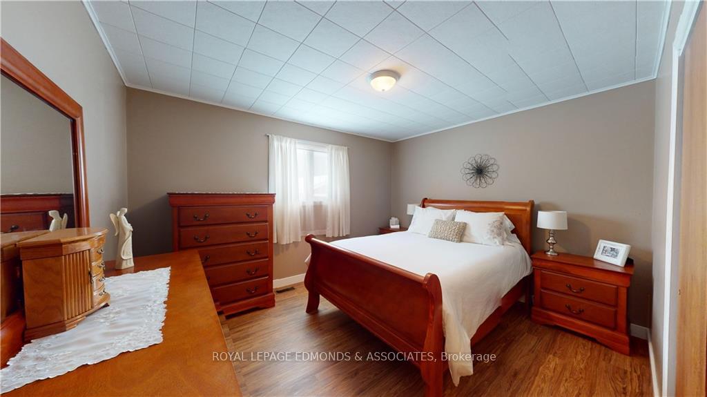 Photo 16 of 125 Griffith Wagner Road, North Algona Wilberforce, North Algona/Wilberforce Twp — HOMEH