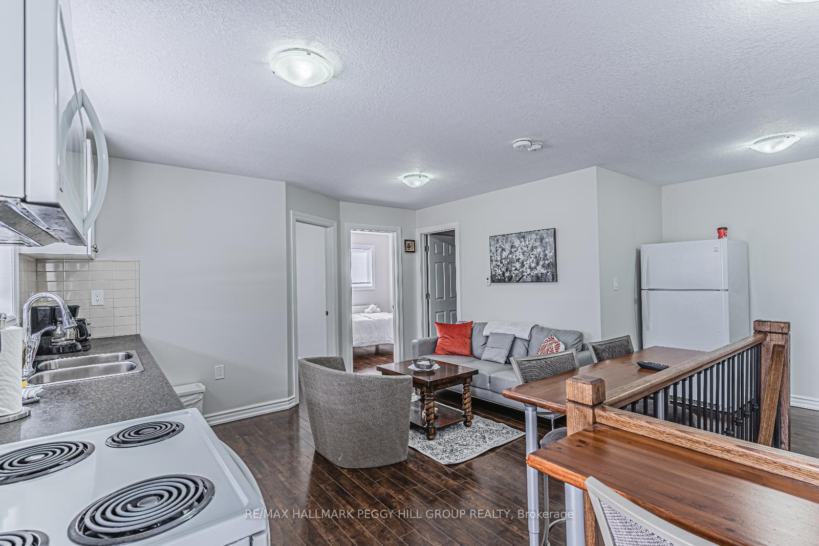 Photo 4 of Unit 2, 266 Canice Street, Orillia — HOMEH
