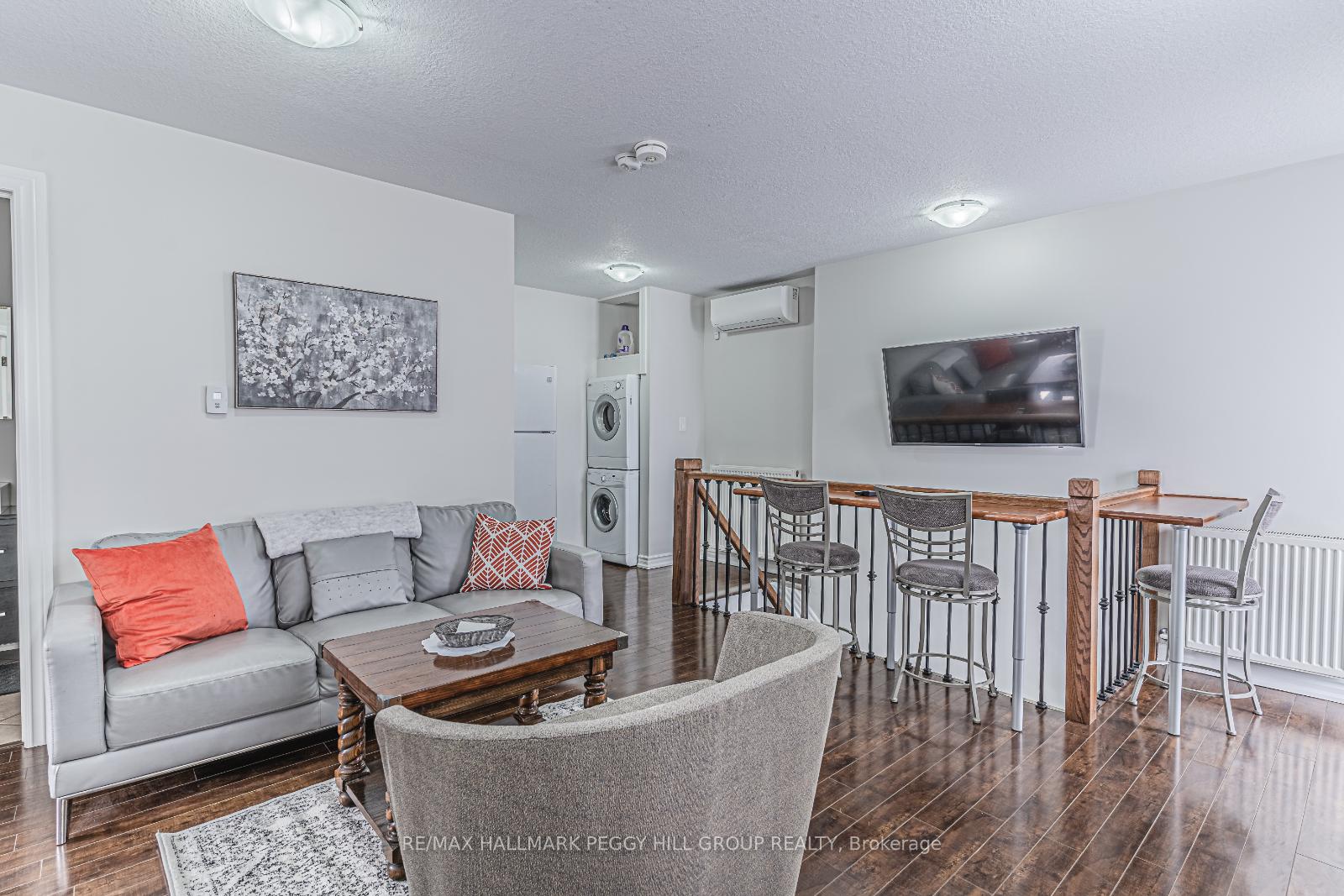 Photo 5 of Unit 2, 266 Canice Street, Orillia — HOMEH