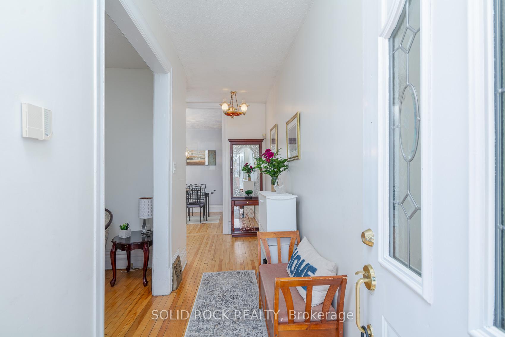 Photo 2 of 77 Arlington Avenue, Ottawa, Ottawa Centre — HOMEH