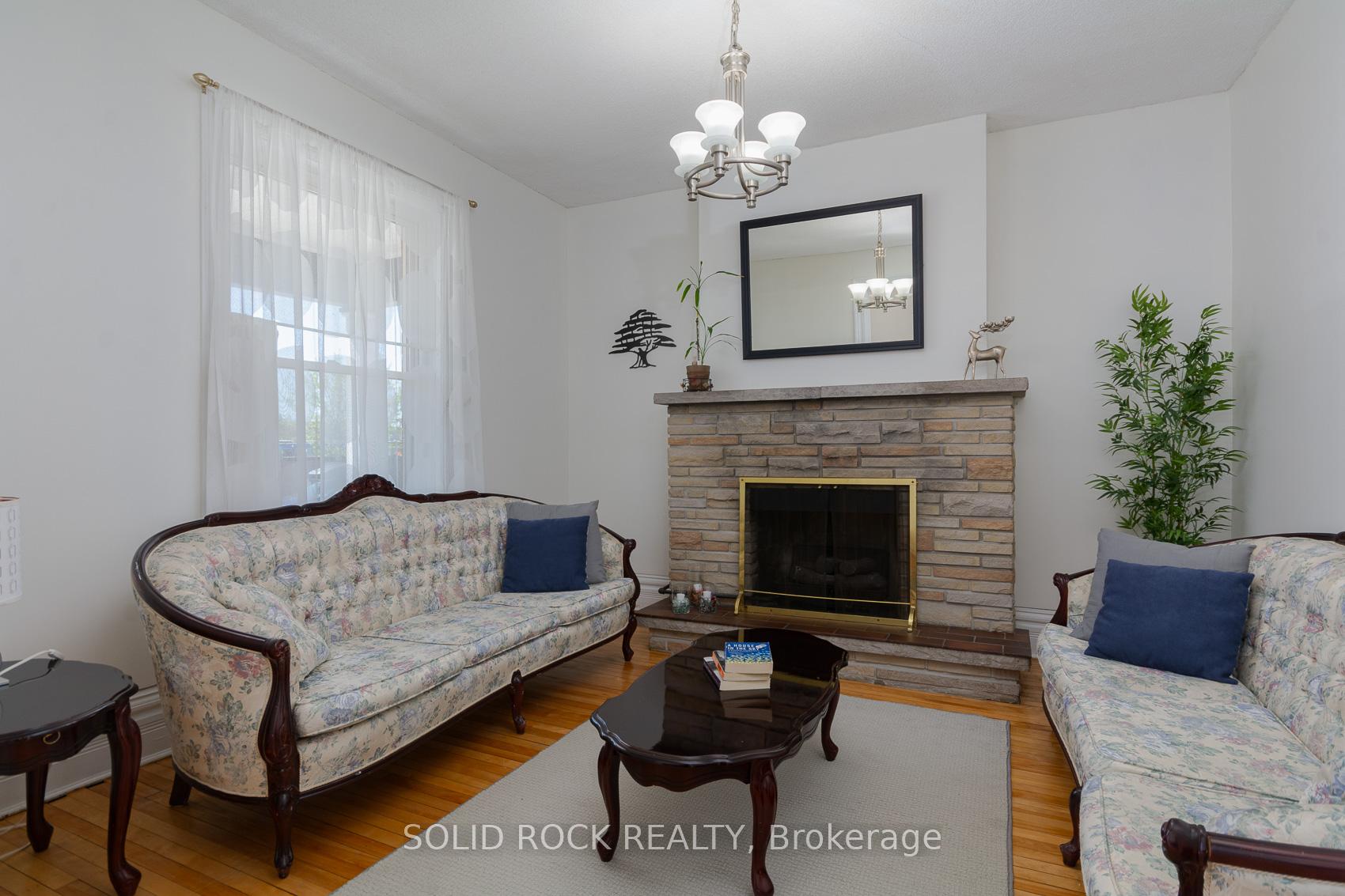 Photo 4 of 77 Arlington Avenue, Ottawa, Ottawa Centre — HOMEH