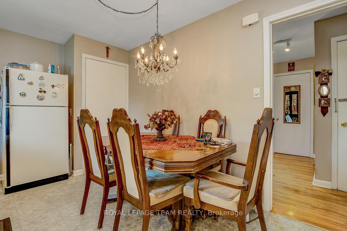 Photo 15 of 775 Trojan Avenue, Ottawa, Castle Heights/Rideau High — HOMEH