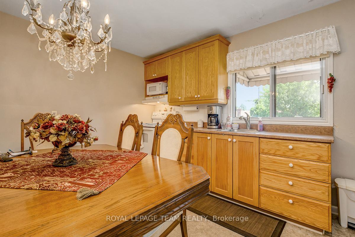 Photo 16 of 775 Trojan Avenue, Ottawa, Castle Heights/Rideau High — HOMEH