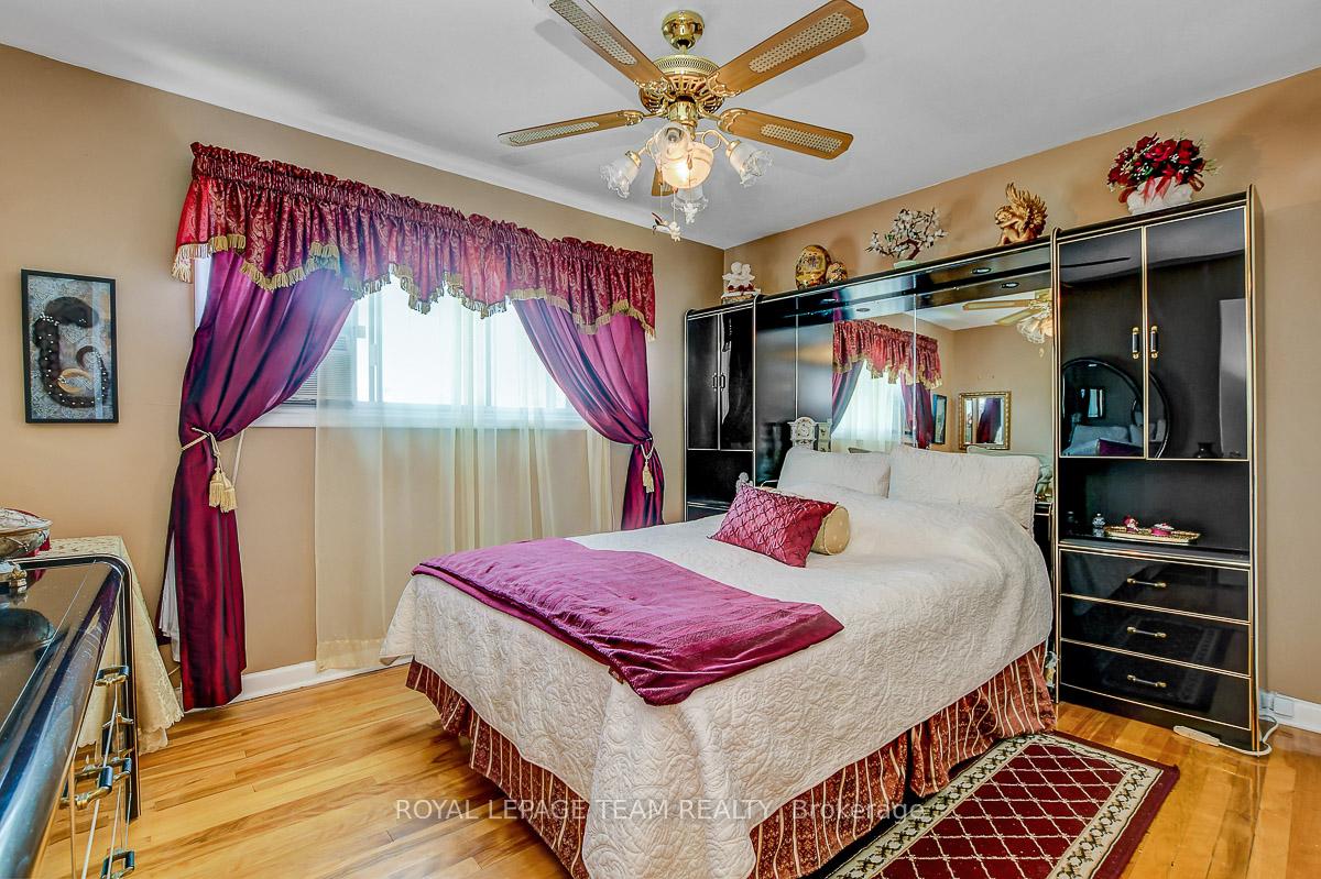 Photo 18 of 775 Trojan Avenue, Ottawa, Castle Heights/Rideau High — HOMEH