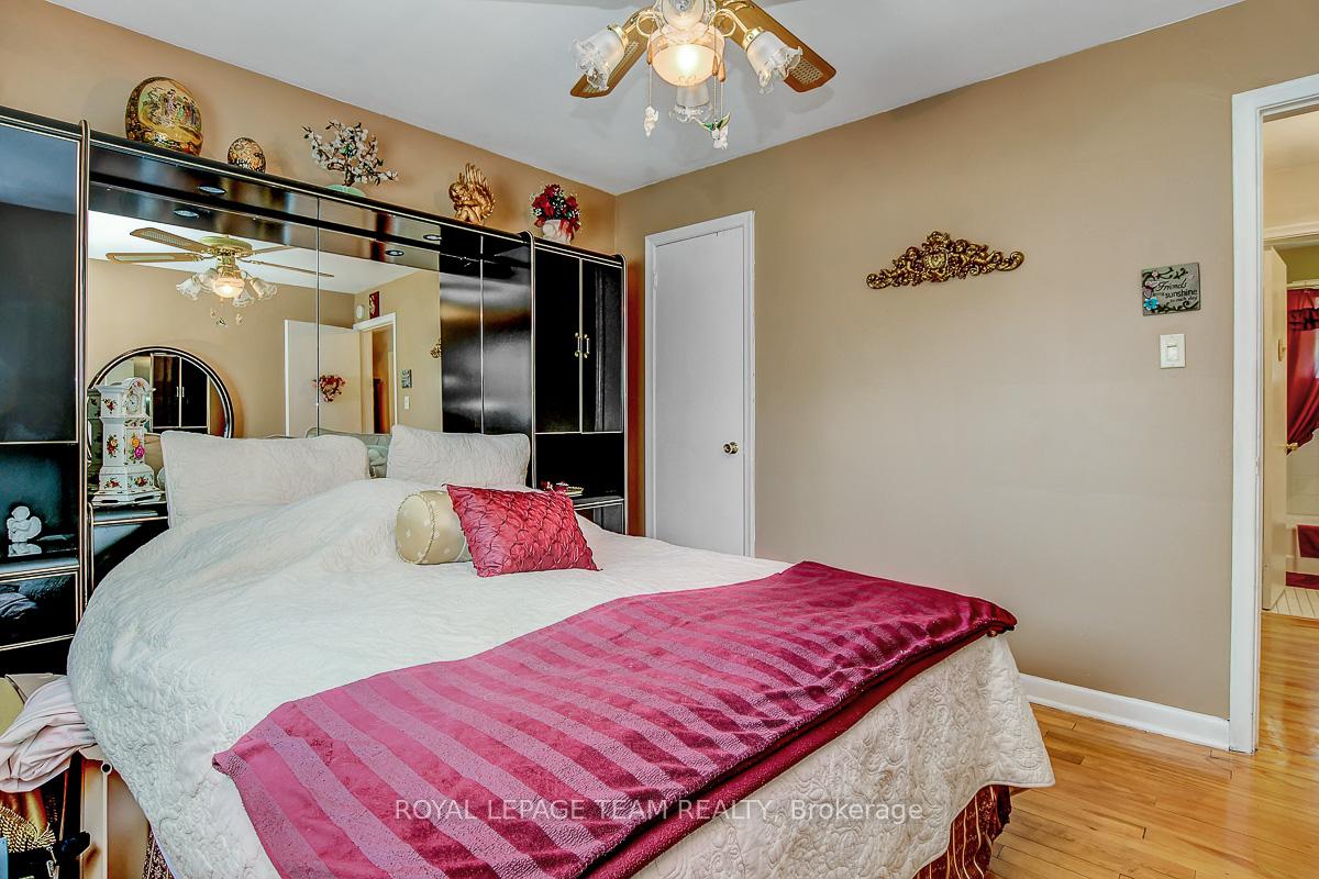 Photo 20 of 775 Trojan Avenue, Ottawa, Castle Heights/Rideau High — HOMEH