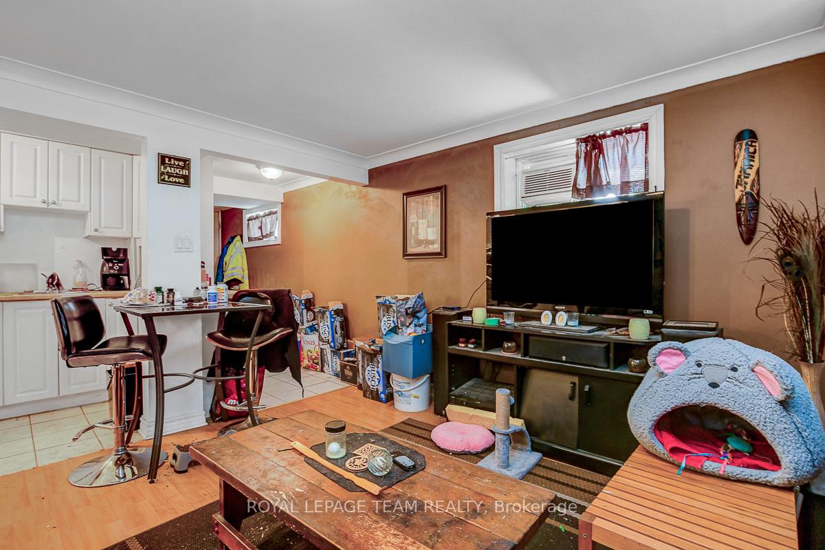 Photo 26 of 775 Trojan Avenue, Ottawa, Castle Heights/Rideau High — HOMEH