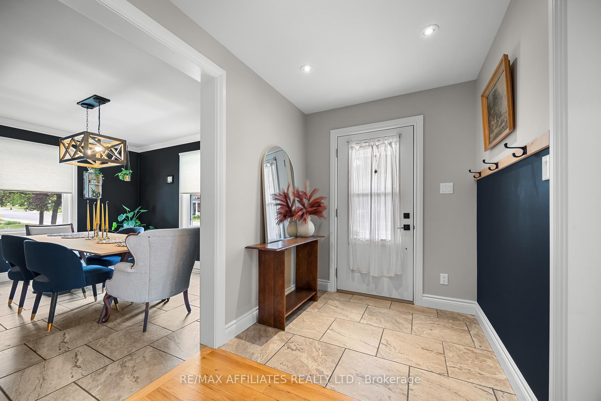 Photo 3 of 111 Drummond Street E, Perth — HOMEH