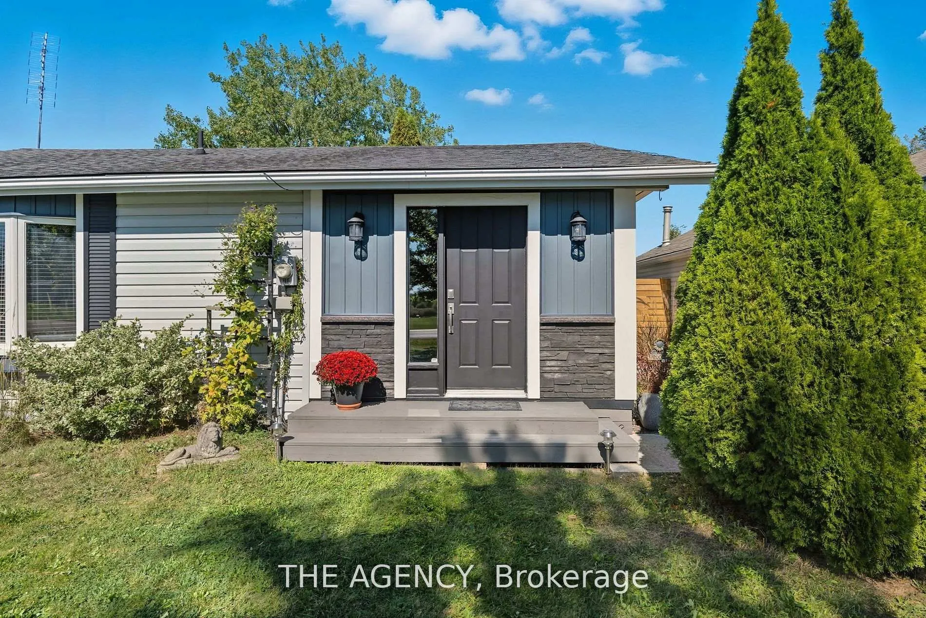 Photo 5 of 6359 Lyons Creek Road, Niagara Falls, Lyons Creek — HOMEH