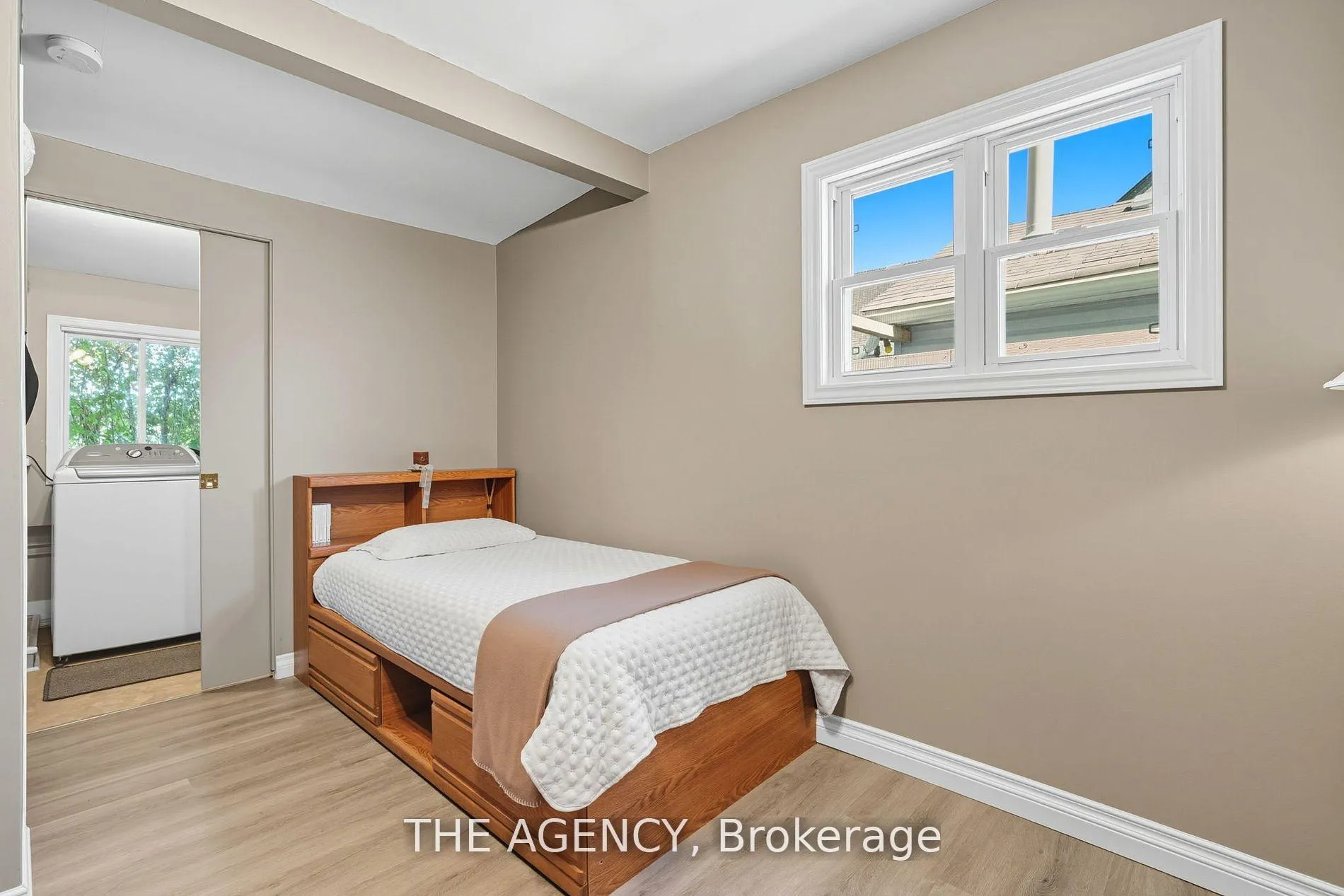 Photo 22 of 6359 Lyons Creek Road, Niagara Falls, Lyons Creek — HOMEH