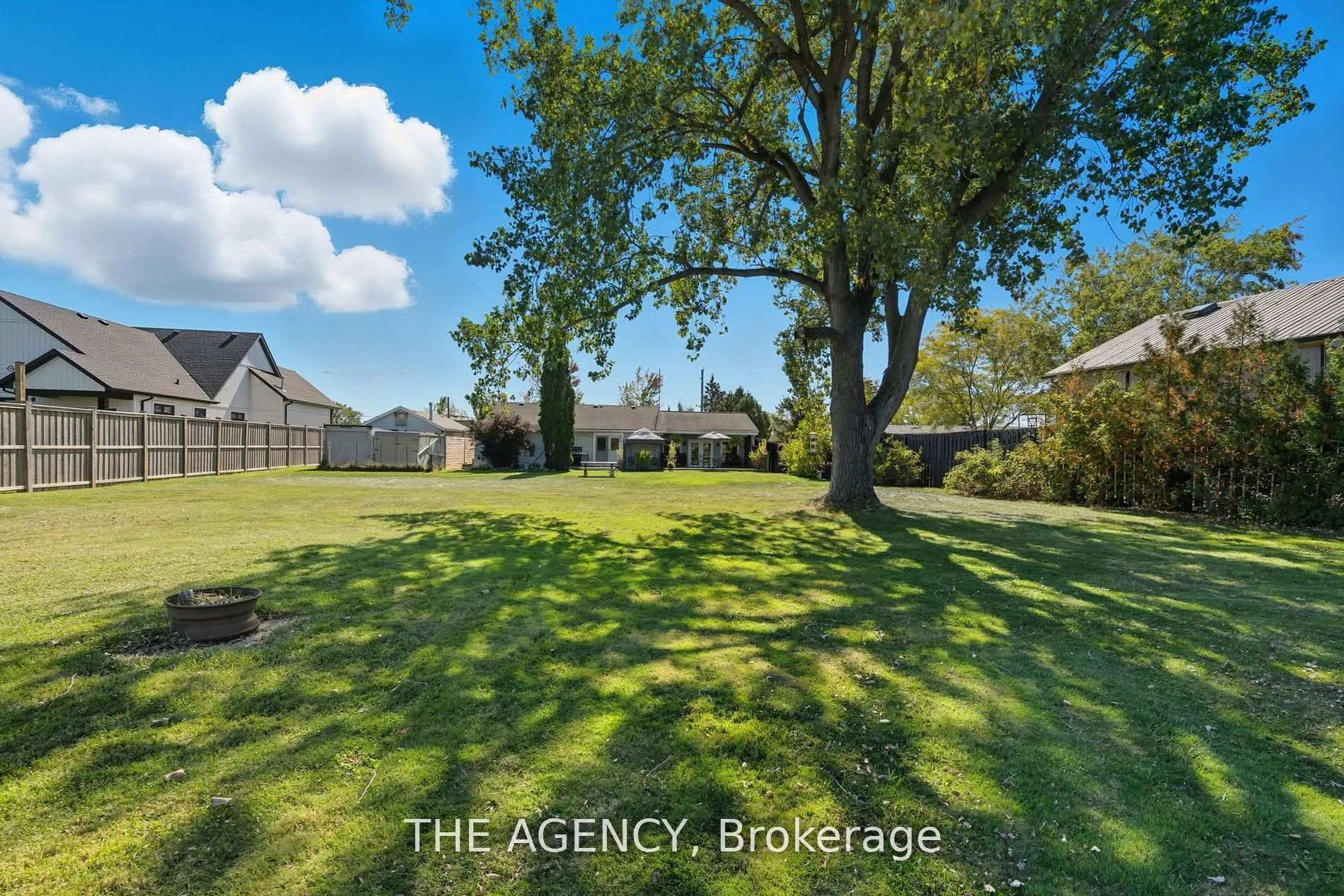Photo 38 of 6359 Lyons Creek Road, Niagara Falls, Lyons Creek — HOMEH