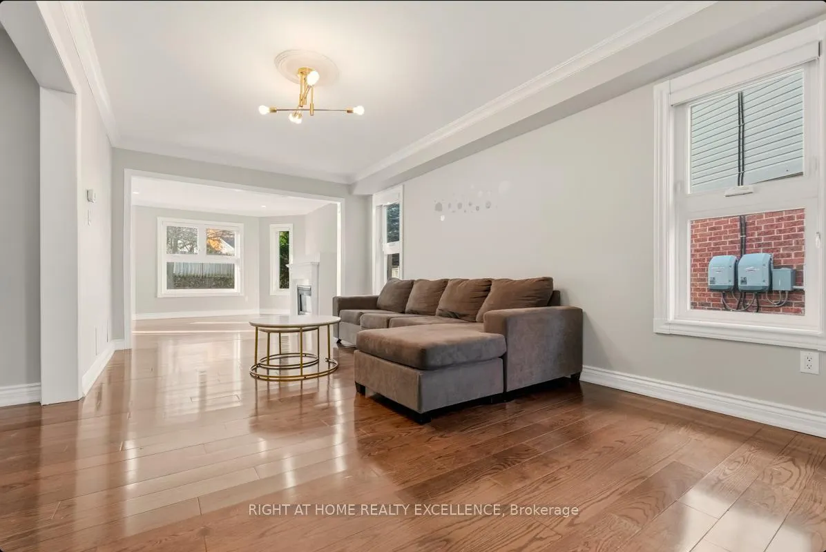 Photo 10 of 11 Gunning Crescent, New Tecumseth, Tottenham — HOMEH