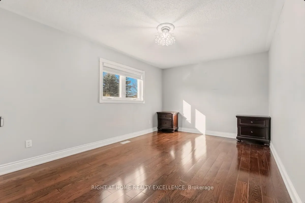 Photo 25 of 11 Gunning Crescent, New Tecumseth, Tottenham — HOMEH