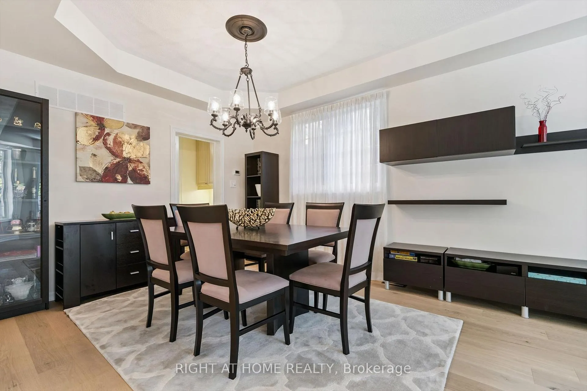 Photo 5 of 1413 Pinecliff Road, Oakville, West Oak Trails — HOMEH