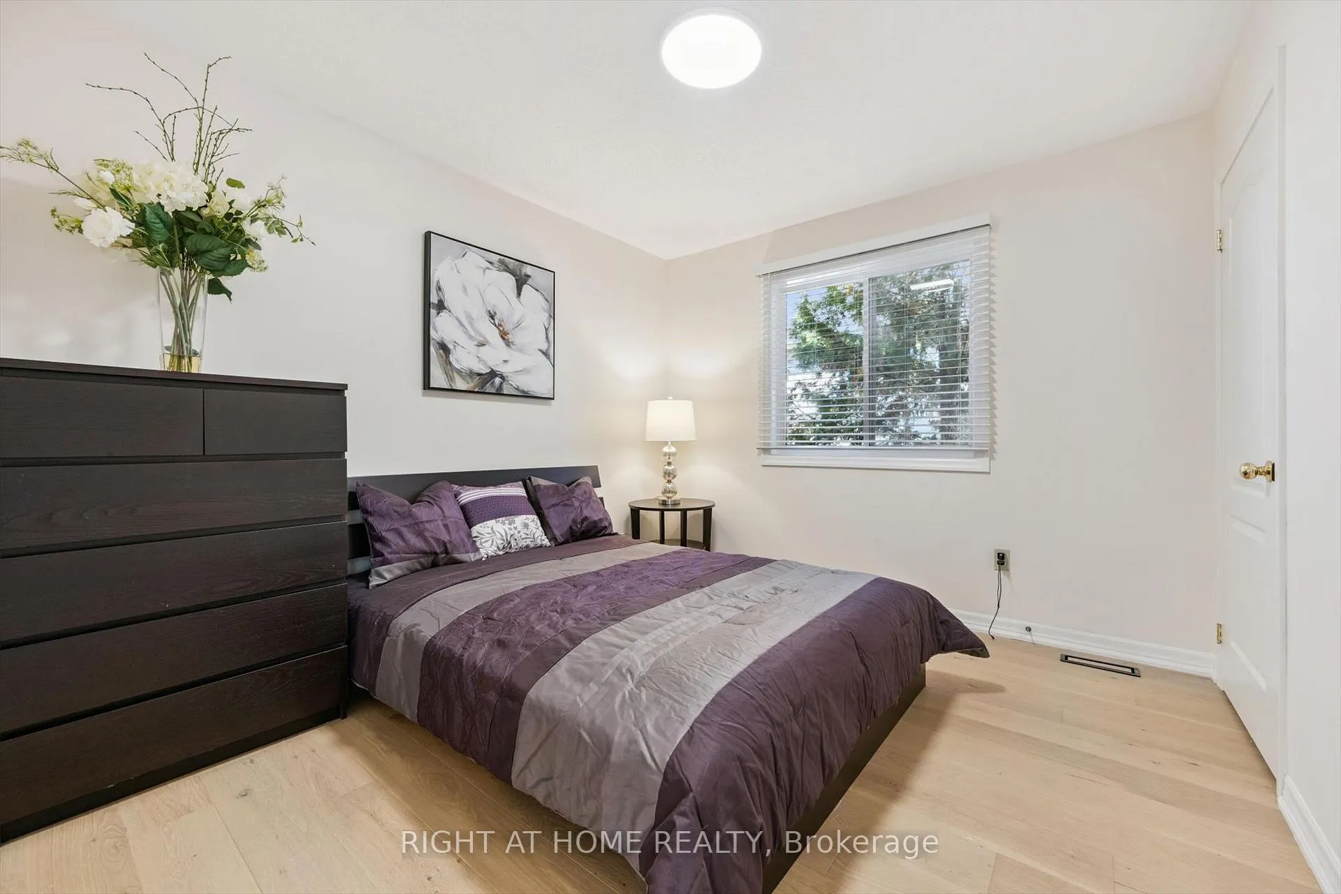 Photo 22 of 1413 Pinecliff Road, Oakville, West Oak Trails — HOMEH