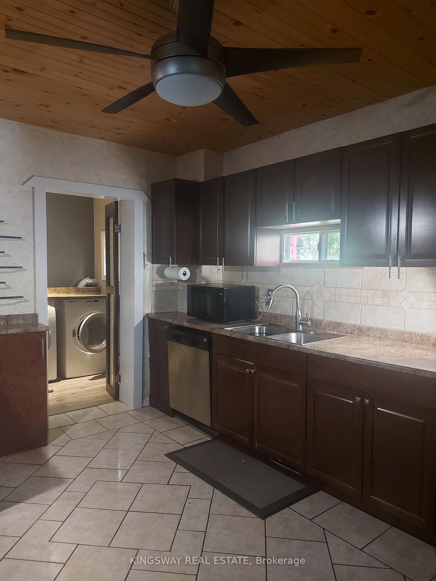 Photo 8 of 79 Patrick Street S, Orillia — HOMEH