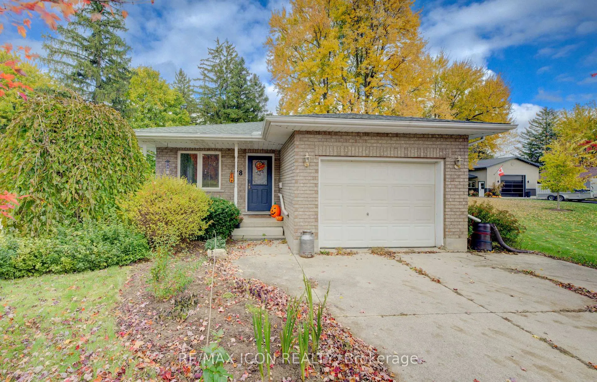 Photo 1 of 38 Mill Street E, Perth East, Milverton — HOMEH