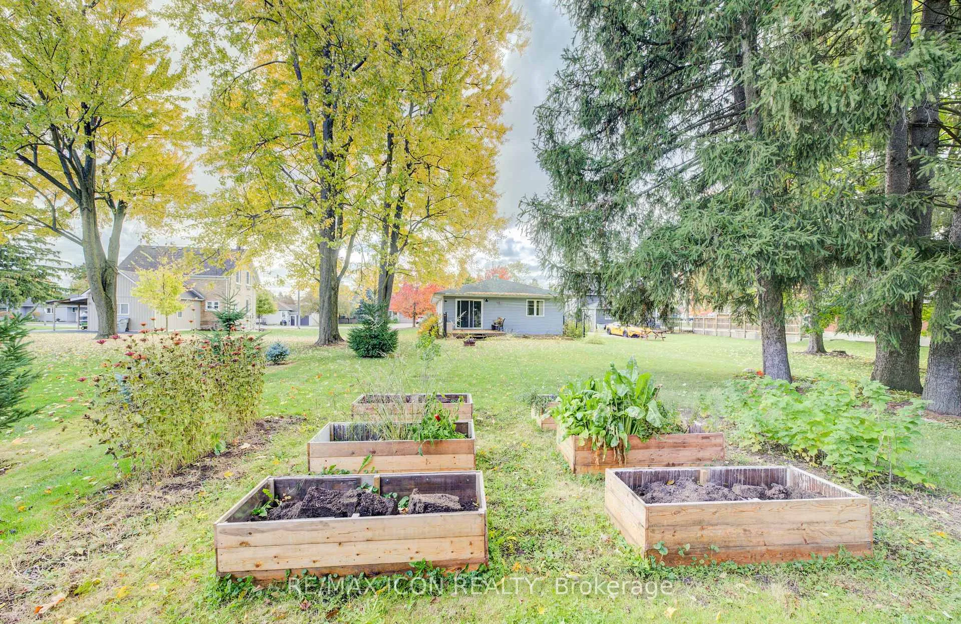 Photo 32 of 38 Mill Street E, Perth East, Milverton — HOMEH