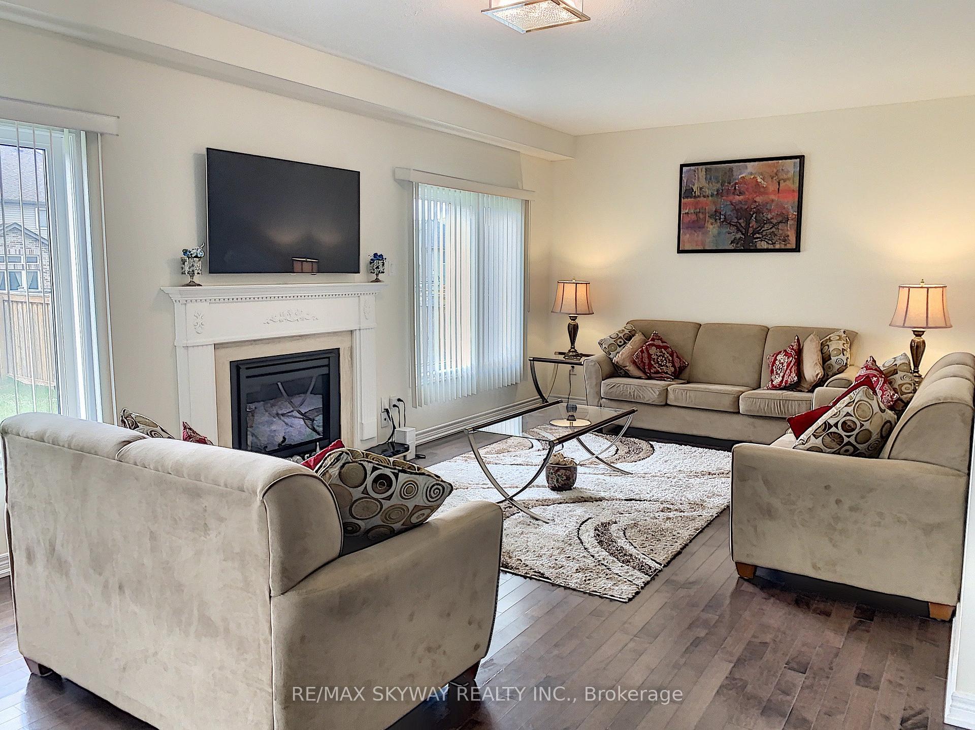 Photo 15 of 27 Swenson Street, New Tecumseth, Alliston — HOMEH