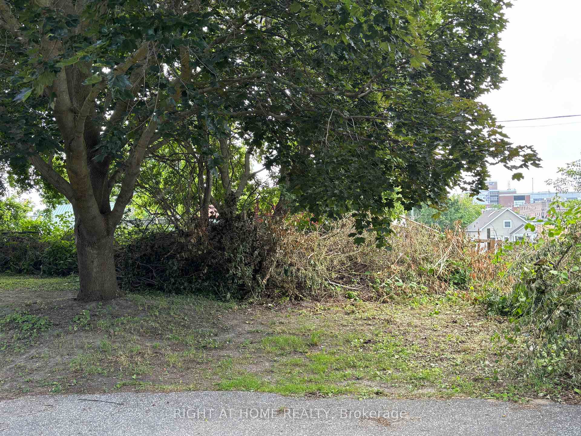 Photo 23 of Unit 1, 63 Andrew Street S, Orillia — HOMEH