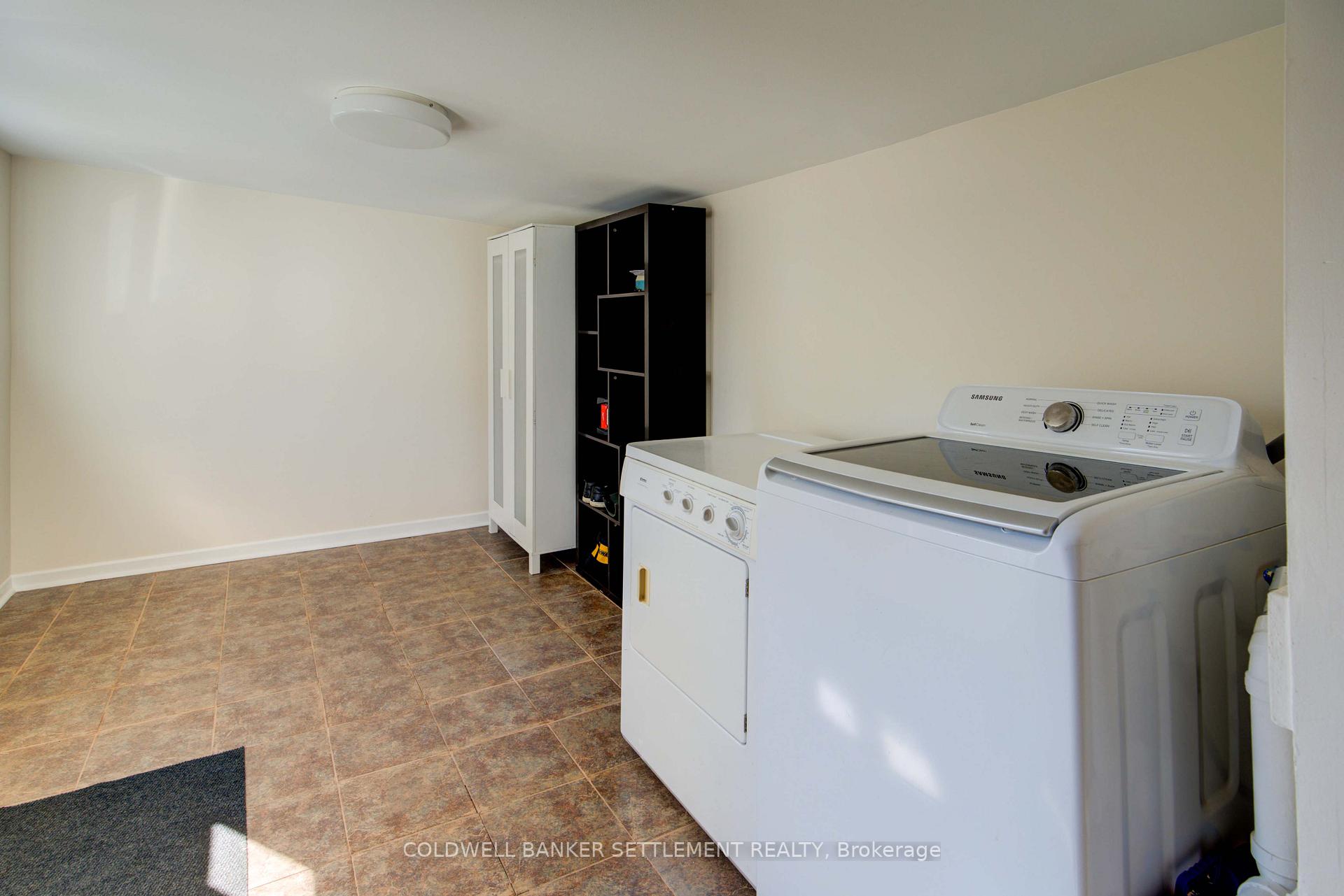Photo 20 of 84 Beckwith Street E, Perth — HOMEH