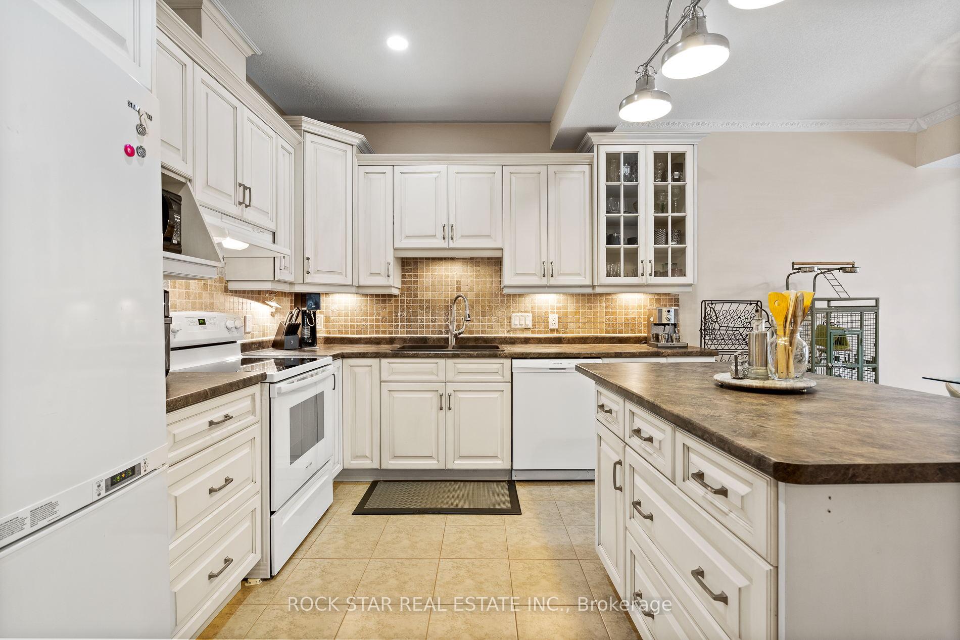 Photo 6 of 66 Tanner Drive, Pelham, Fonthill — HOMEH
