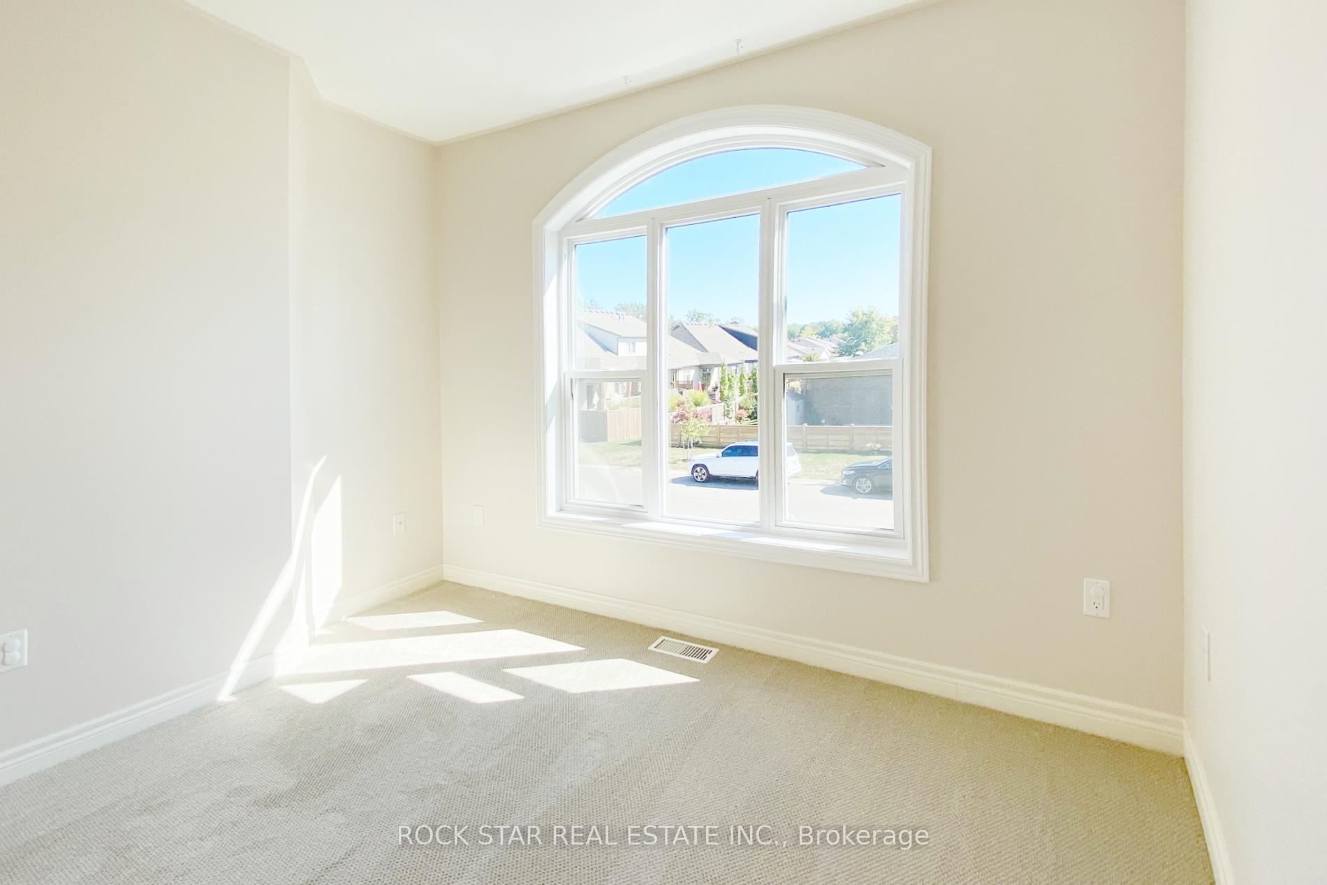 Photo 22 of 66 Tanner Drive, Pelham, Fonthill — HOMEH
