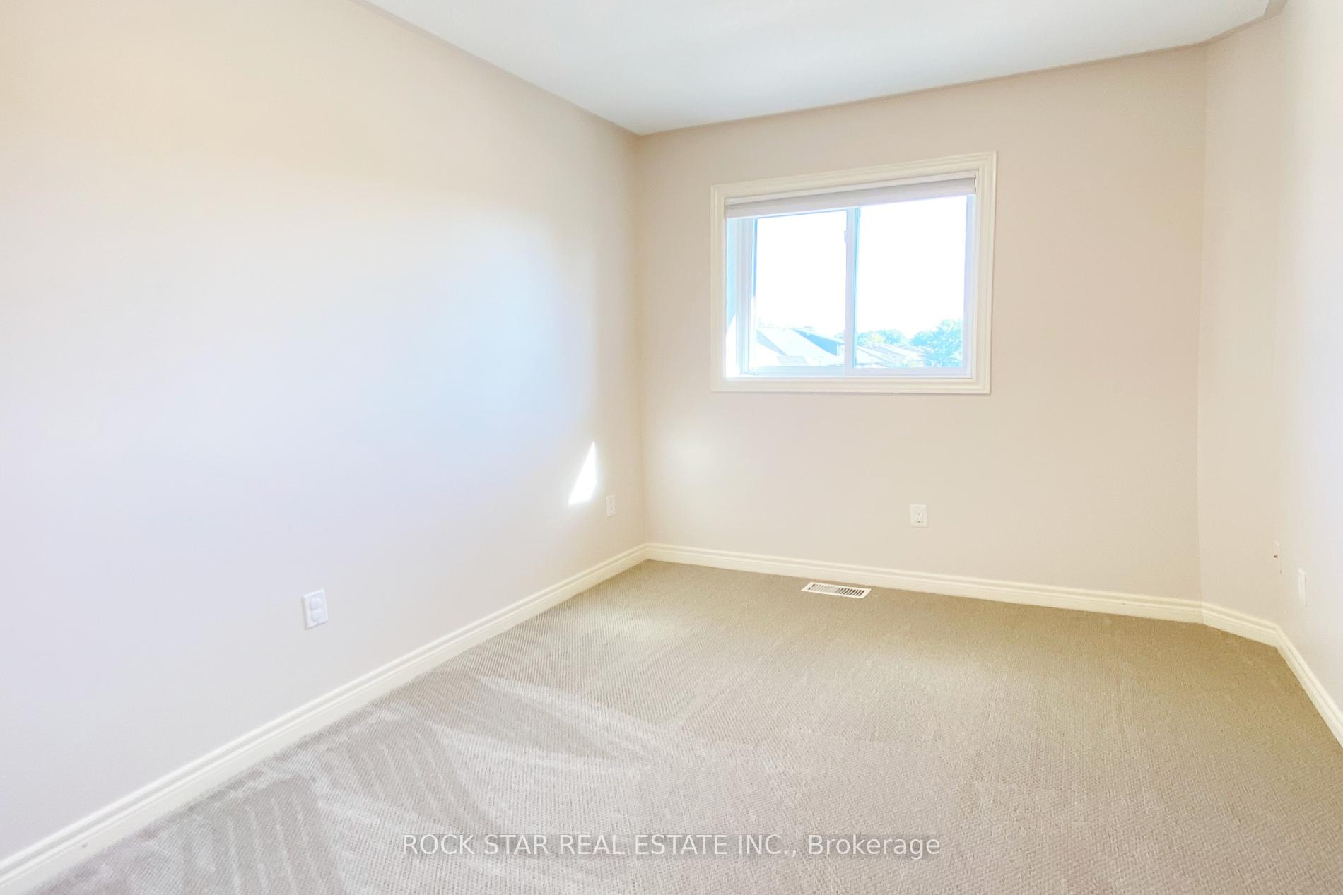 Photo 24 of 66 Tanner Drive, Pelham, Fonthill — HOMEH