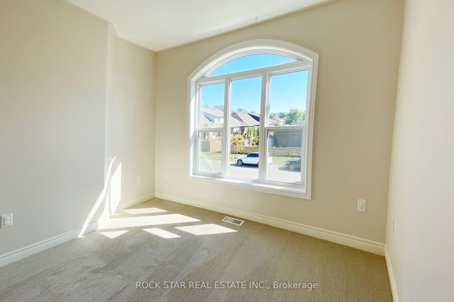 Photo 35 of 66 Tanner Drive, Pelham, Fonthill — HOMEH