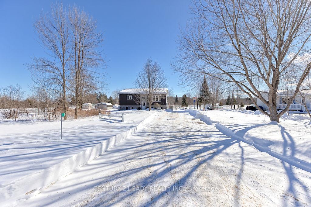 Photo 7 of 3 Marsh Road, North Algona Wilberforce, North Algona/Wilberforce Twp — HOMEH