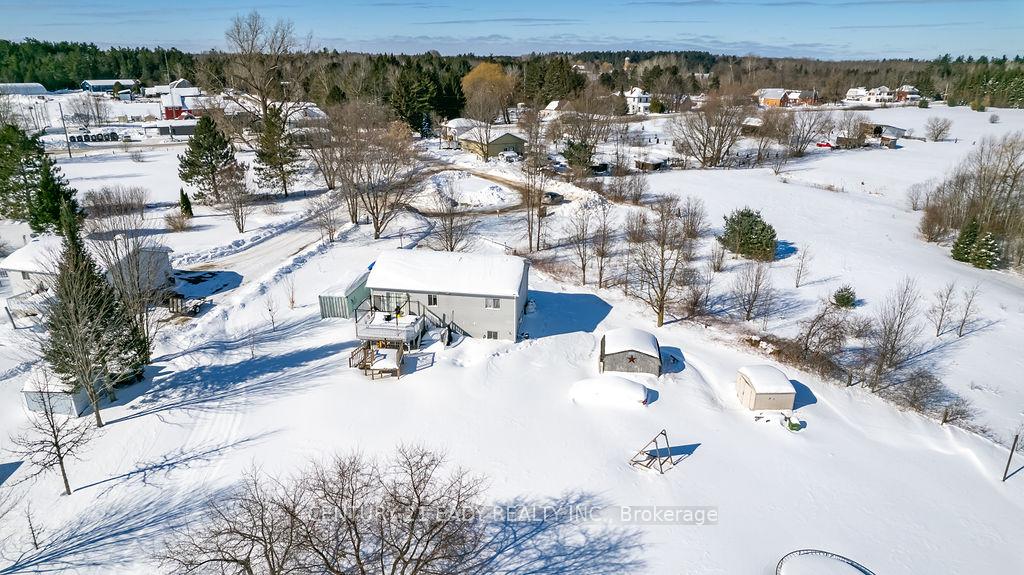 Photo 10 of 3 Marsh Road, North Algona Wilberforce, North Algona/Wilberforce Twp — HOMEH