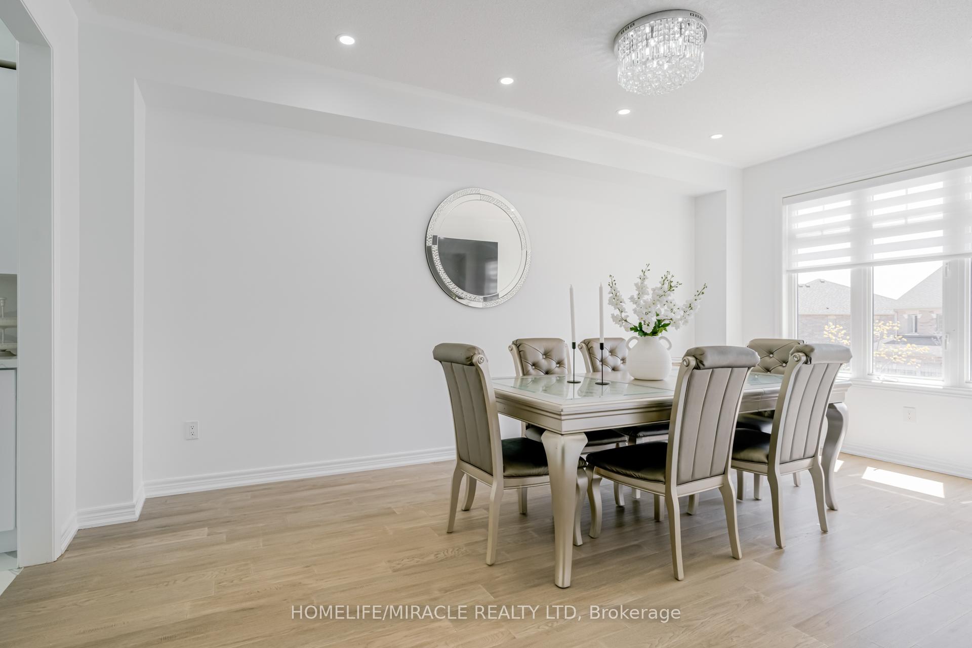 Photo 3 of 69 Sutcliffe Way, New Tecumseth, Alliston — HOMEH