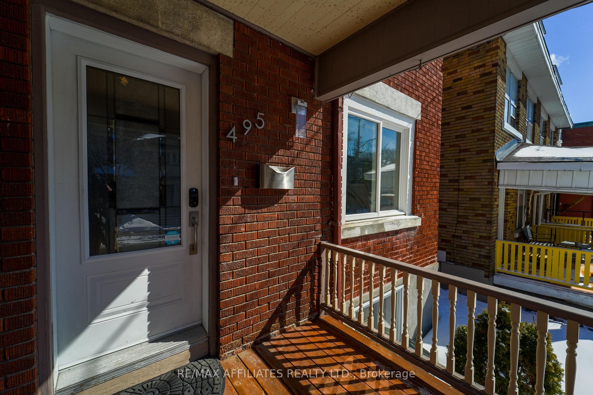 Photo 3 of 495 Bay Street, Ottawa, Ottawa Centre — HOMEH