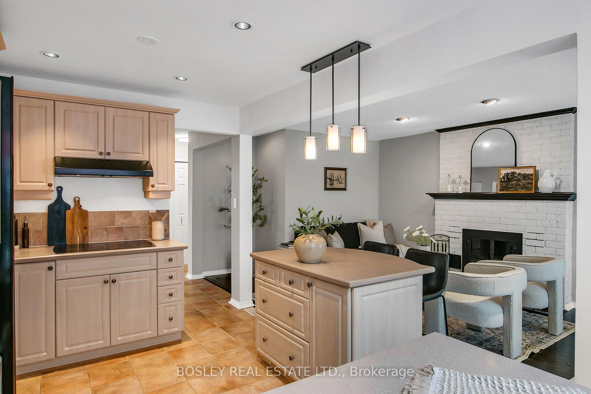 Photo 16 of 769 Lochness Crescent, Oshawa, McLaughlin — HOMEH