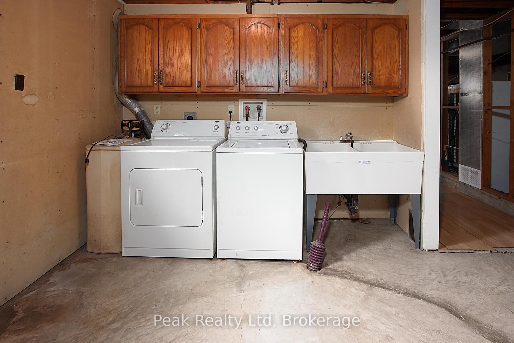 Photo 19 of 670 Davidson Avenue N, North Perth, Listowel — HOMEH