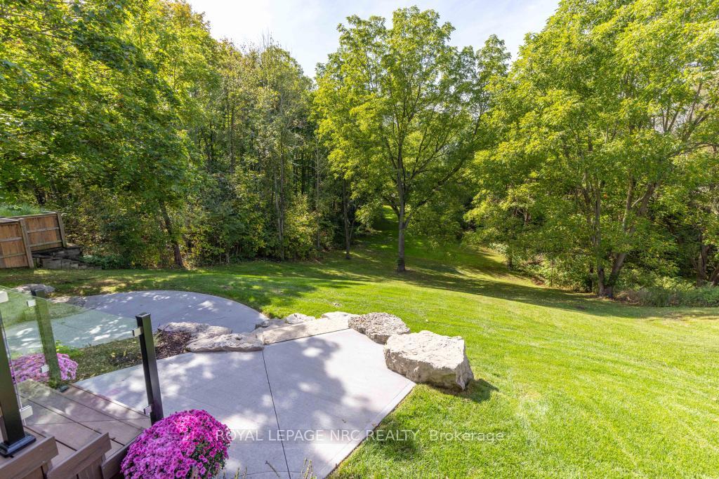 Photo 7 of 12 Scottdale Court, Pelham, Fonthill — HOMEH