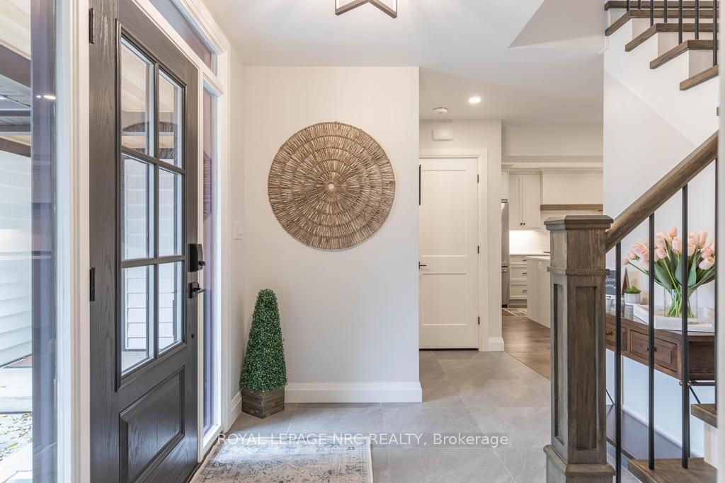 Photo 9 of 12 Scottdale Court, Pelham, Fonthill — HOMEH