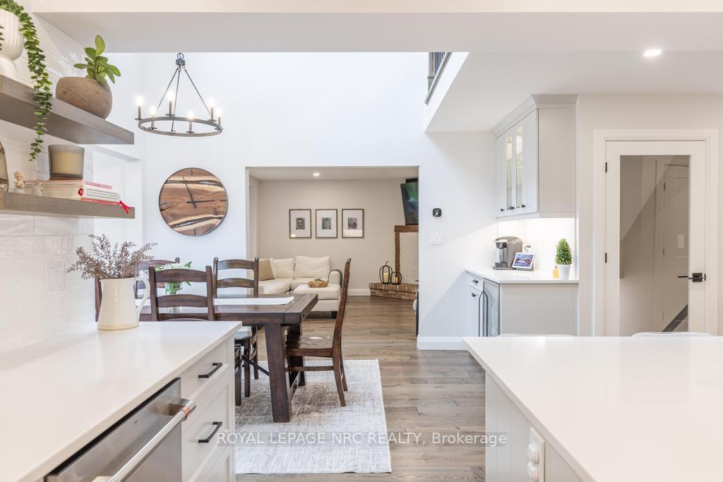 Photo 16 of 12 Scottdale Court, Pelham, Fonthill — HOMEH