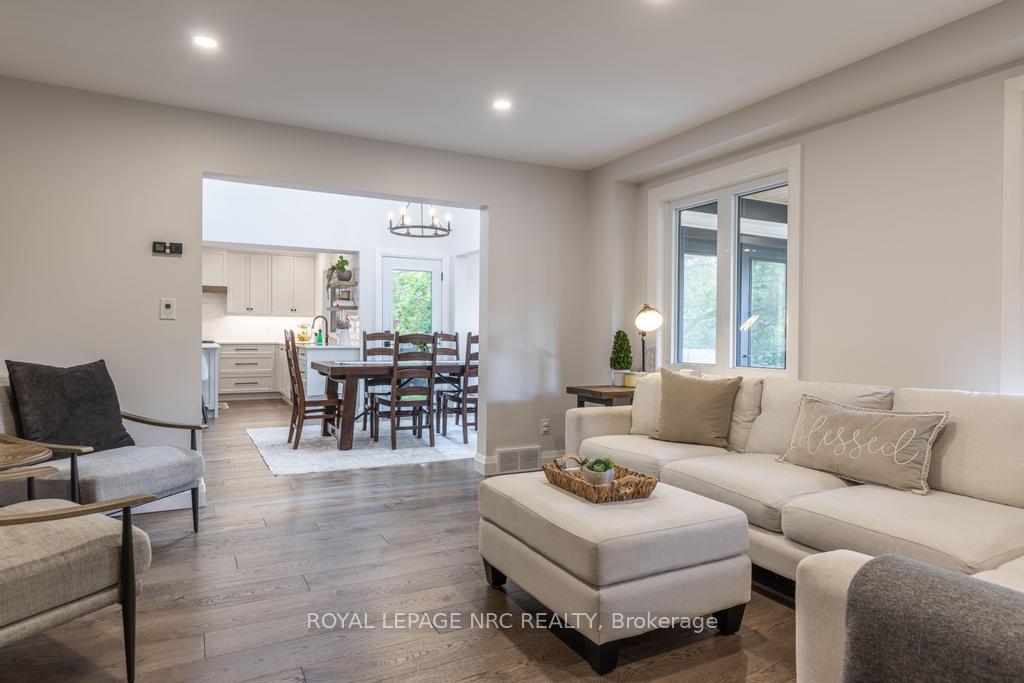 Photo 21 of 12 Scottdale Court, Pelham, Fonthill — HOMEH