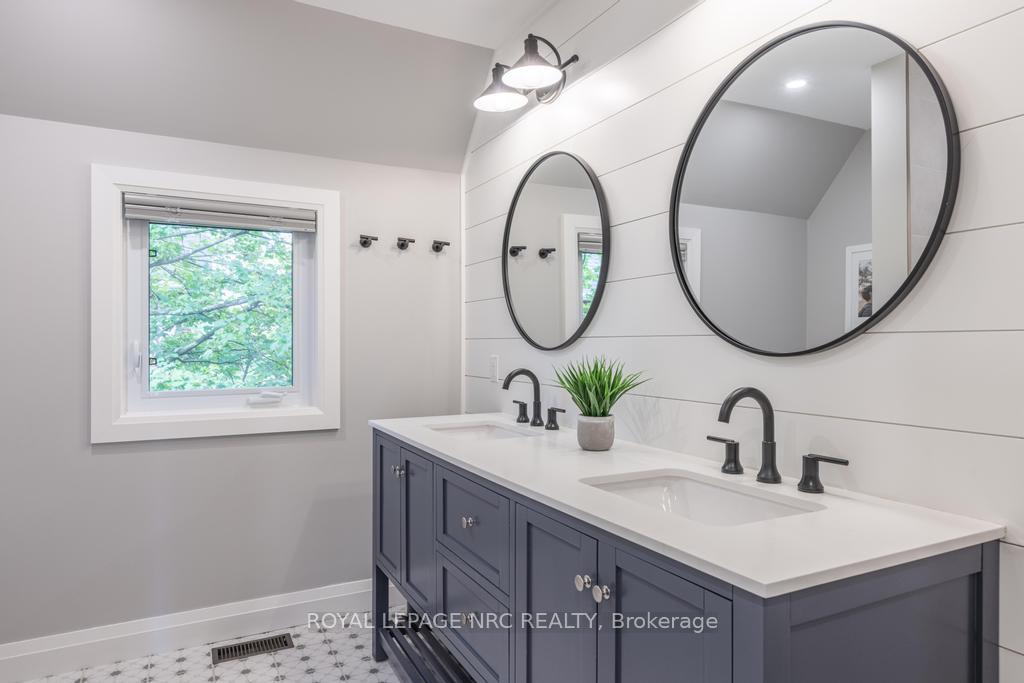 Photo 35 of 12 Scottdale Court, Pelham, Fonthill — HOMEH