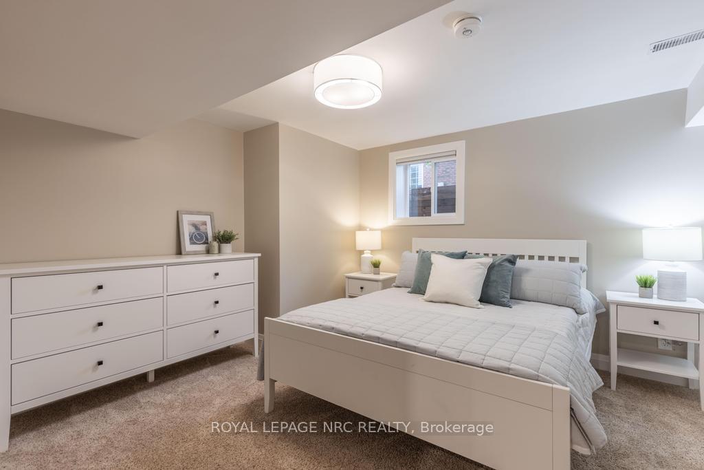 Photo 38 of 12 Scottdale Court, Pelham, Fonthill — HOMEH