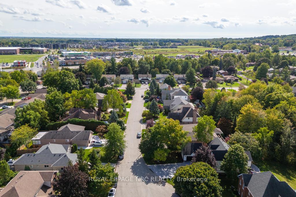 Photo 41 of 12 Scottdale Court, Pelham, Fonthill — HOMEH