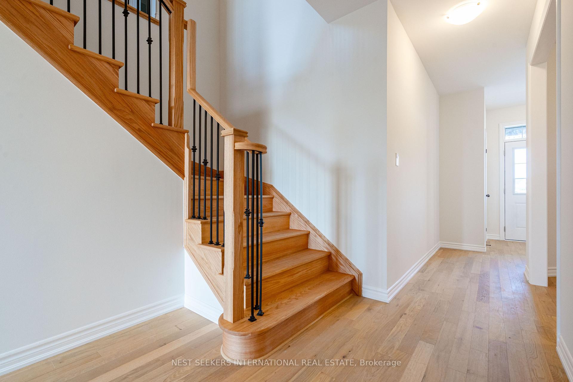 Photo 18 of 51 Fenn Crescent, New Tecumseth, Rural New Tecumseth — HOMEH