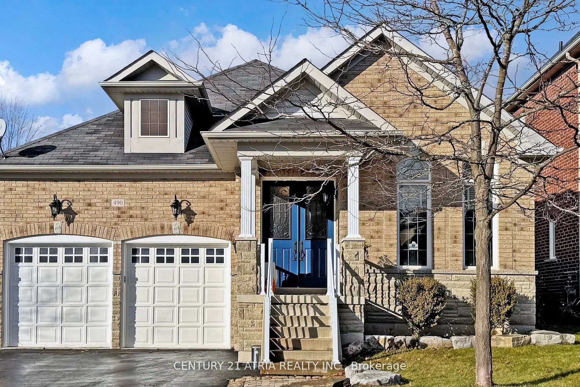 Photo 1 of 490 Kwapis Boulevard, Newmarket, Woodland Hill — HOMEH