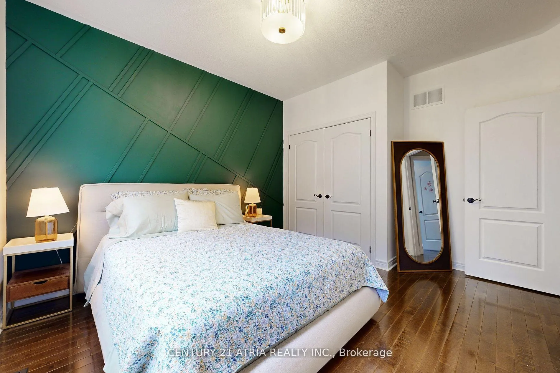 Photo 19 of 490 Kwapis Boulevard, Newmarket, Woodland Hill — HOMEH