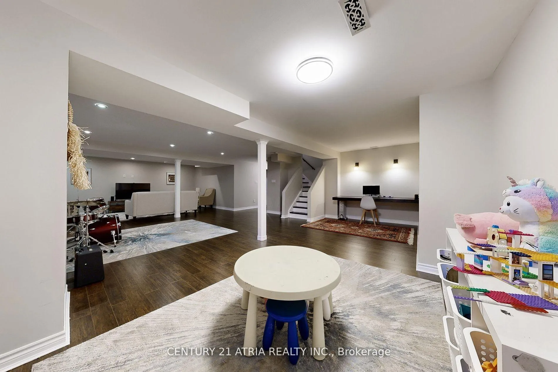 Photo 35 of 490 Kwapis Boulevard, Newmarket, Woodland Hill — HOMEH