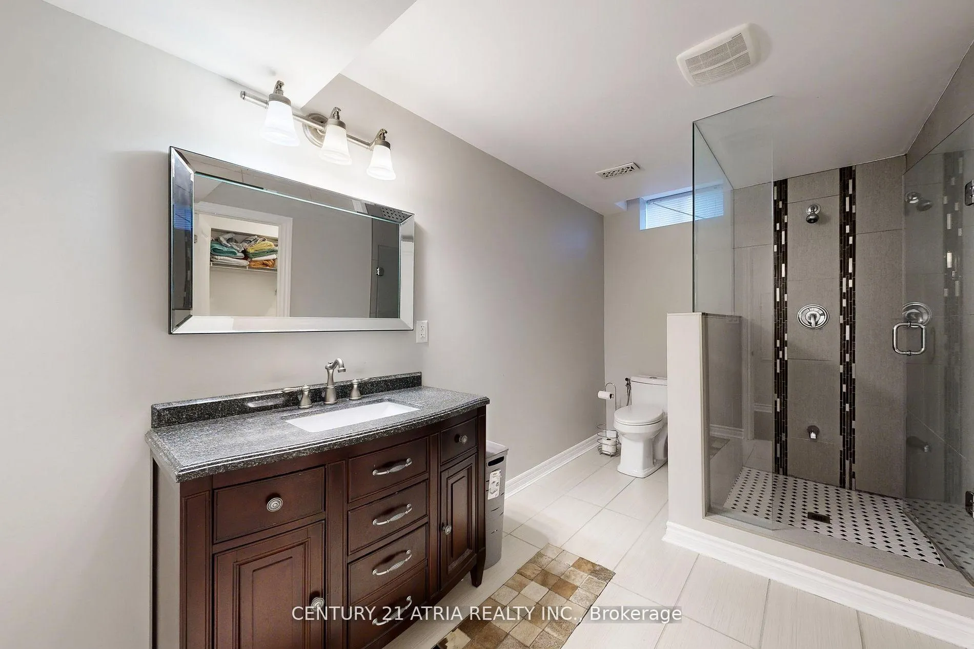 Photo 37 of 490 Kwapis Boulevard, Newmarket, Woodland Hill — HOMEH