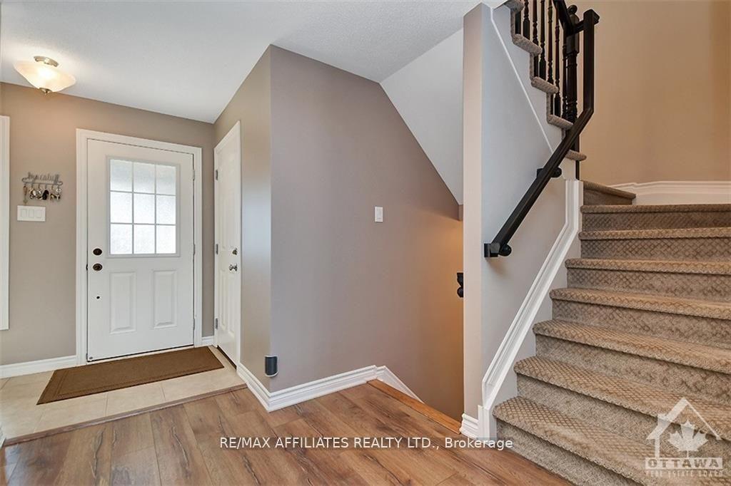 Photo 4 of 514 Broadleaf Street, Ottawa, Avalon West — HOMEH