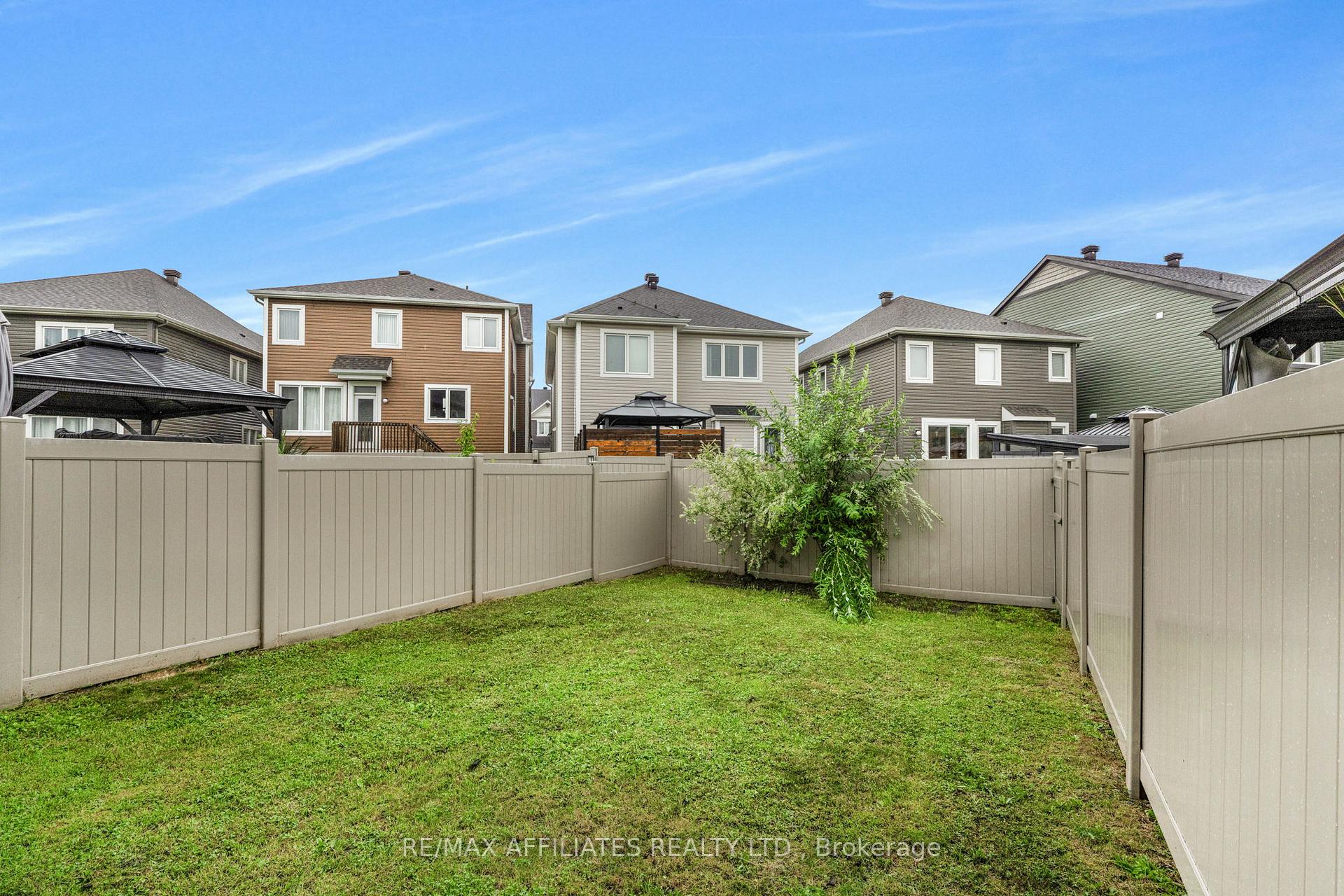 Photo 24 of 514 Broadleaf Street, Ottawa, Avalon West — HOMEH